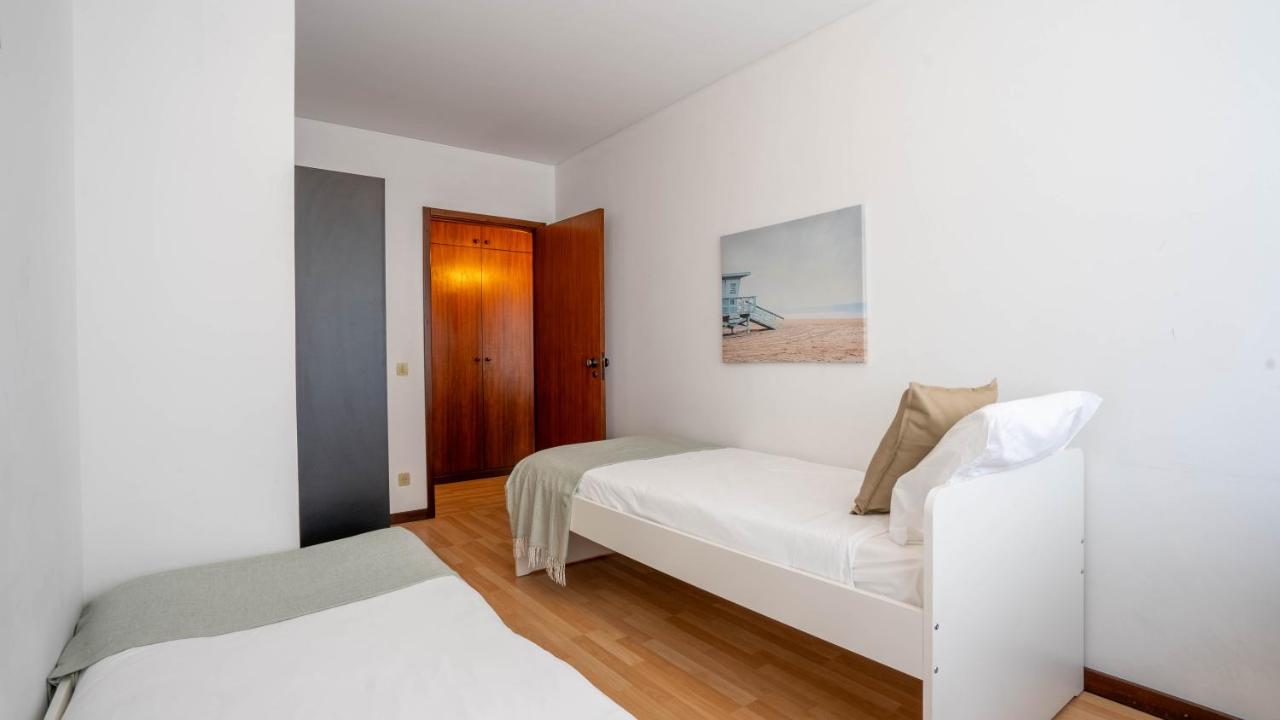 Cedofeita Vintage w Free Parking by LovelyStay - 4