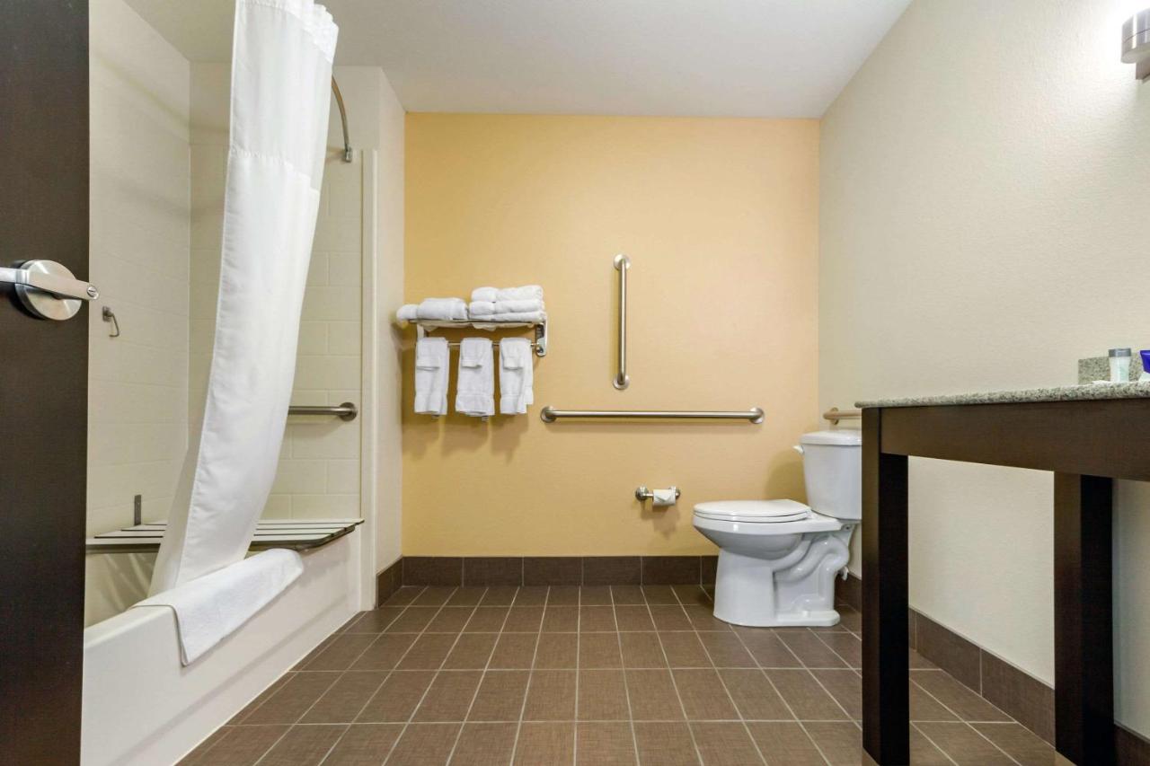 Ideal Inn & Suites — photo 3