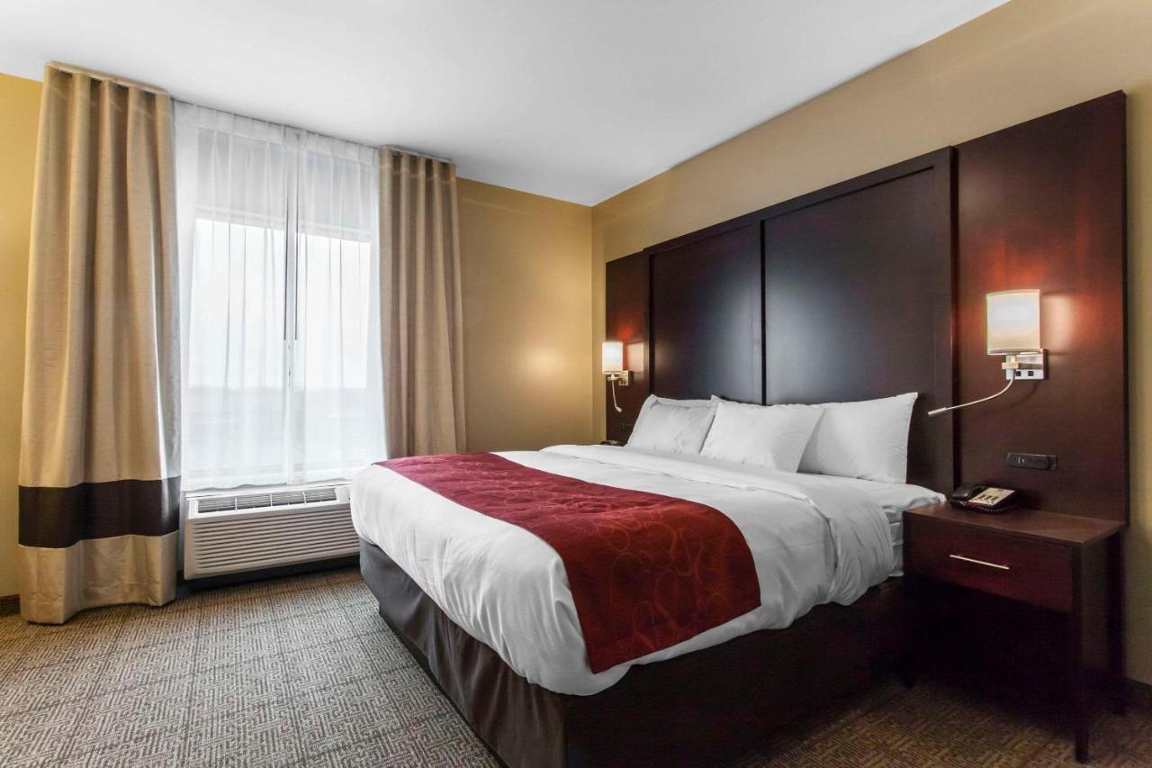 Travelers Suites — photo 22