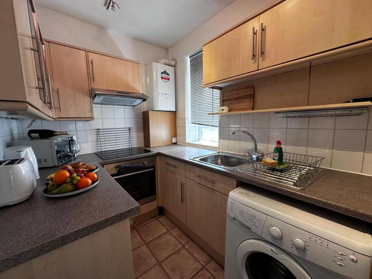 Comfort Tower Bridge Apartment - 2