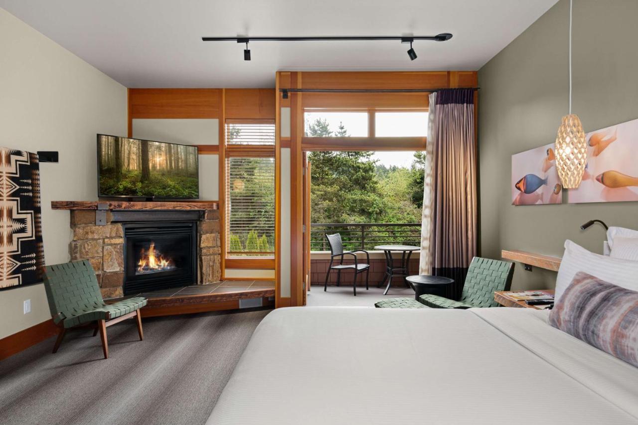 Willows Lodge — photo 2
