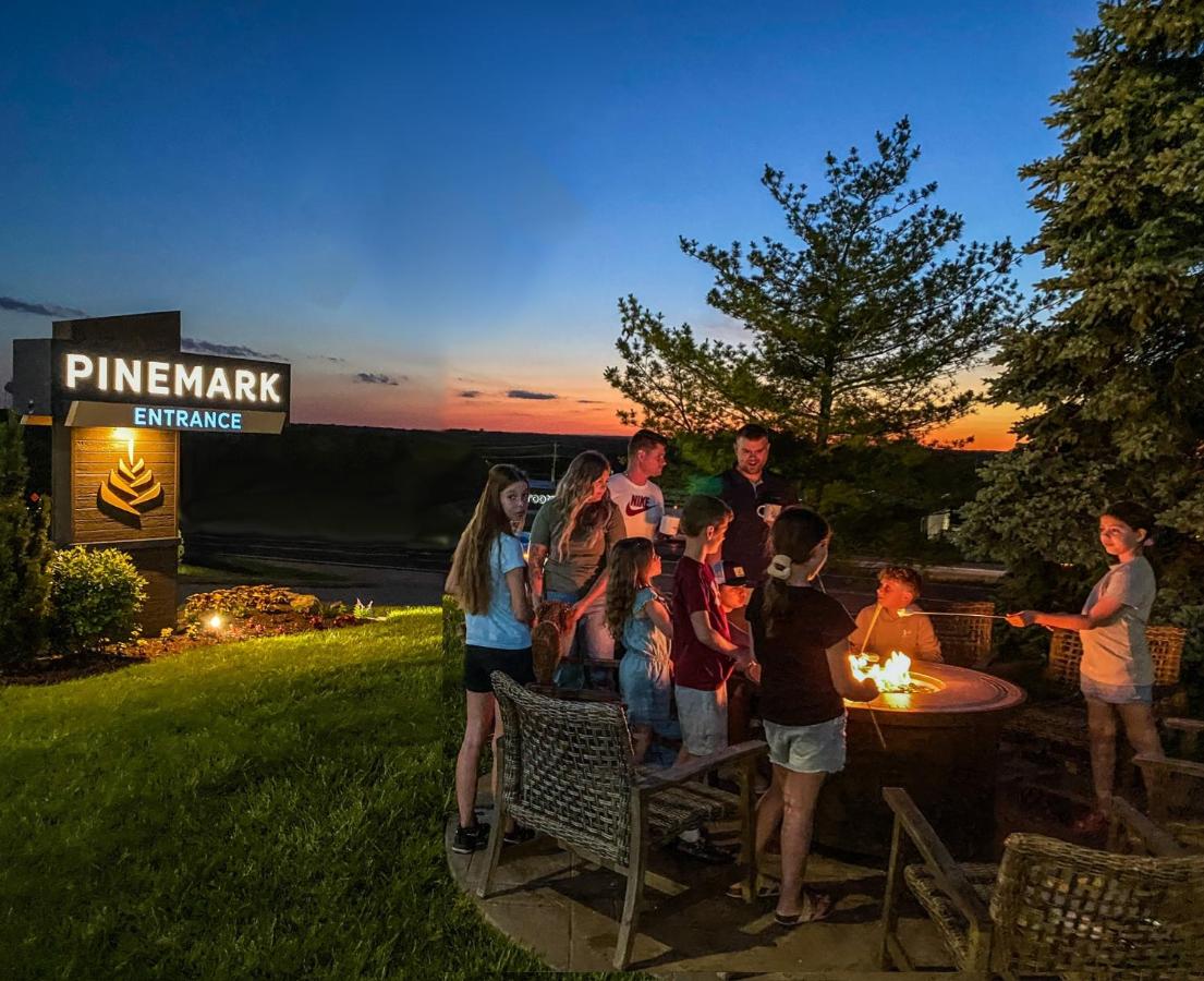 PINEMARK Inn Suites Events — photo 2