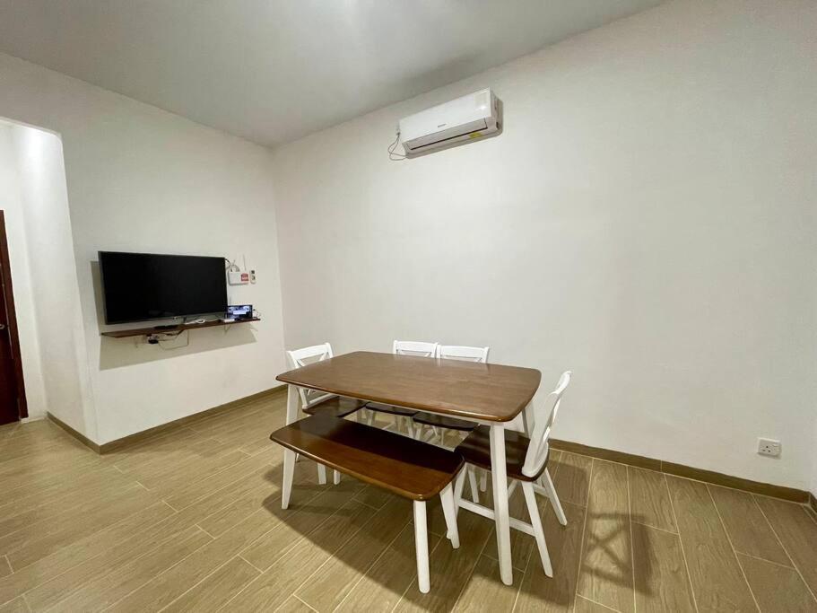 Penuin Guest House Gaia 09 Batam - 5