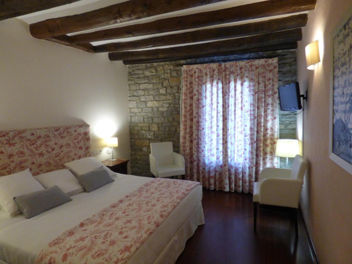 Dónde alojarse en Aínsa Mejores hoteles baratos donde dormir
