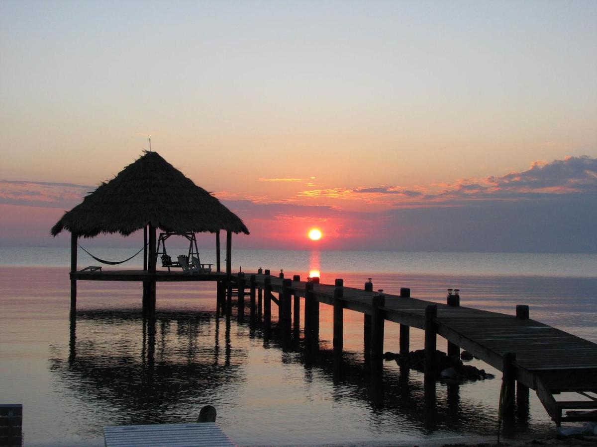 Beach: Maya Beach Hotel
