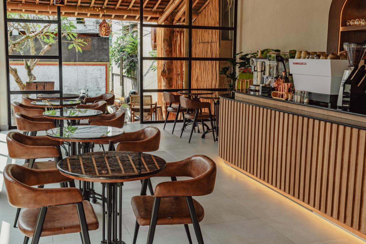 Putri Ayu Cottages - 5