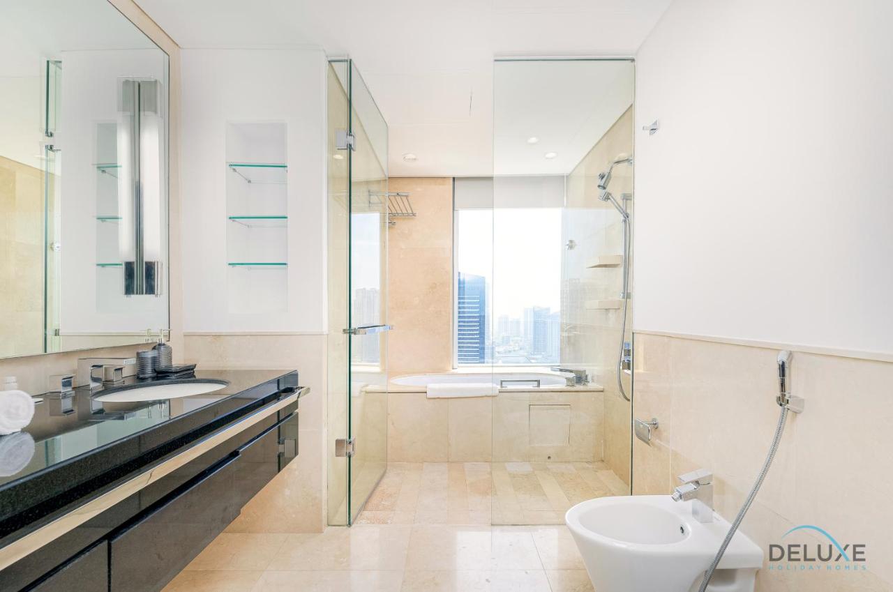 Charming 1BR in The Address Residences Dubai Marina by Deluxe Holiday Homes - 3