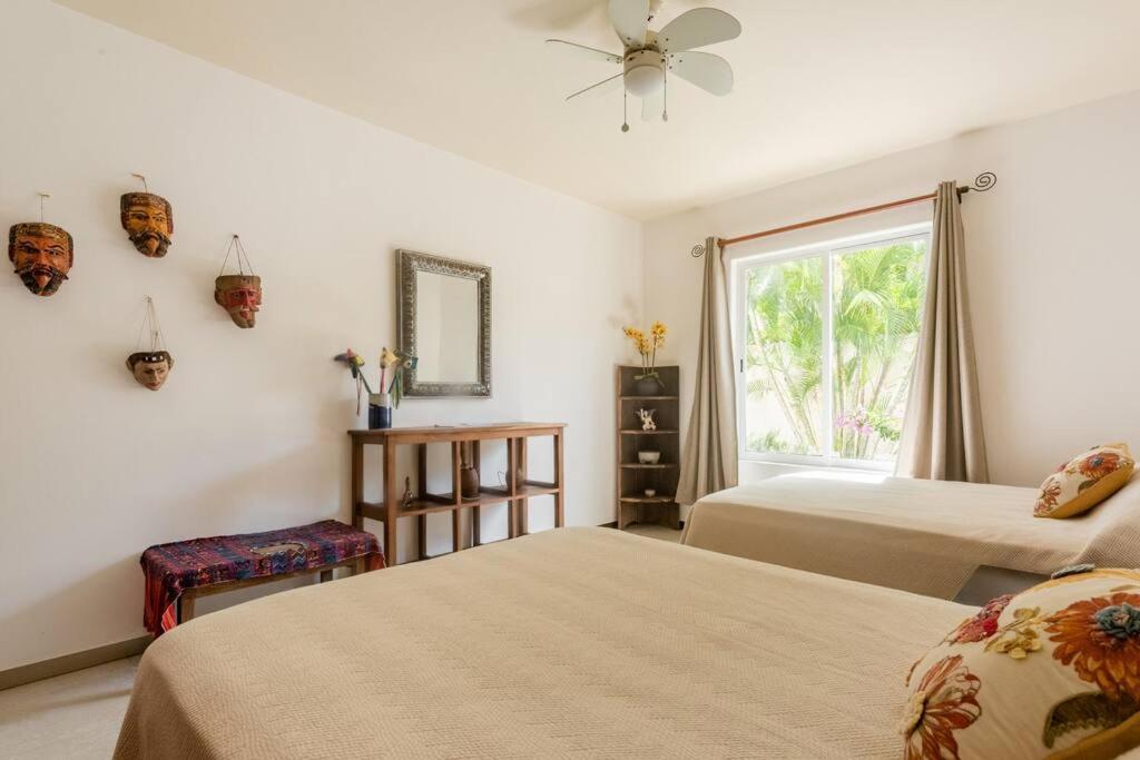 Stunning condo in excellent location - 2