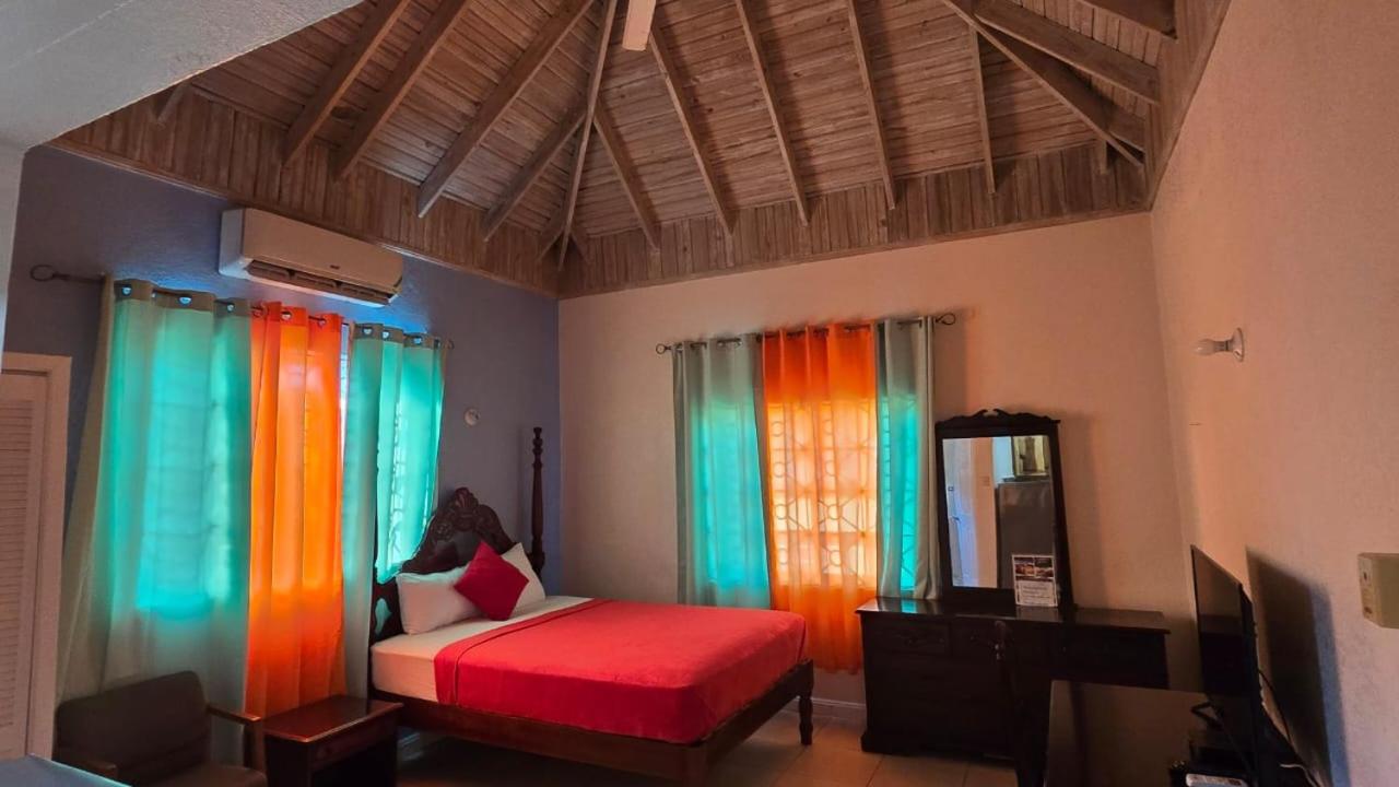 Wizzy Apartment White River - 2