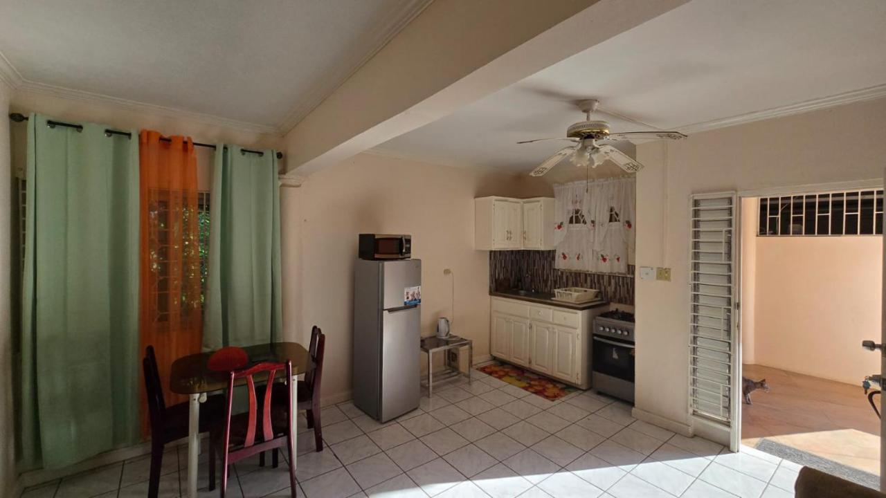 Wizzy Apartment White River - 4