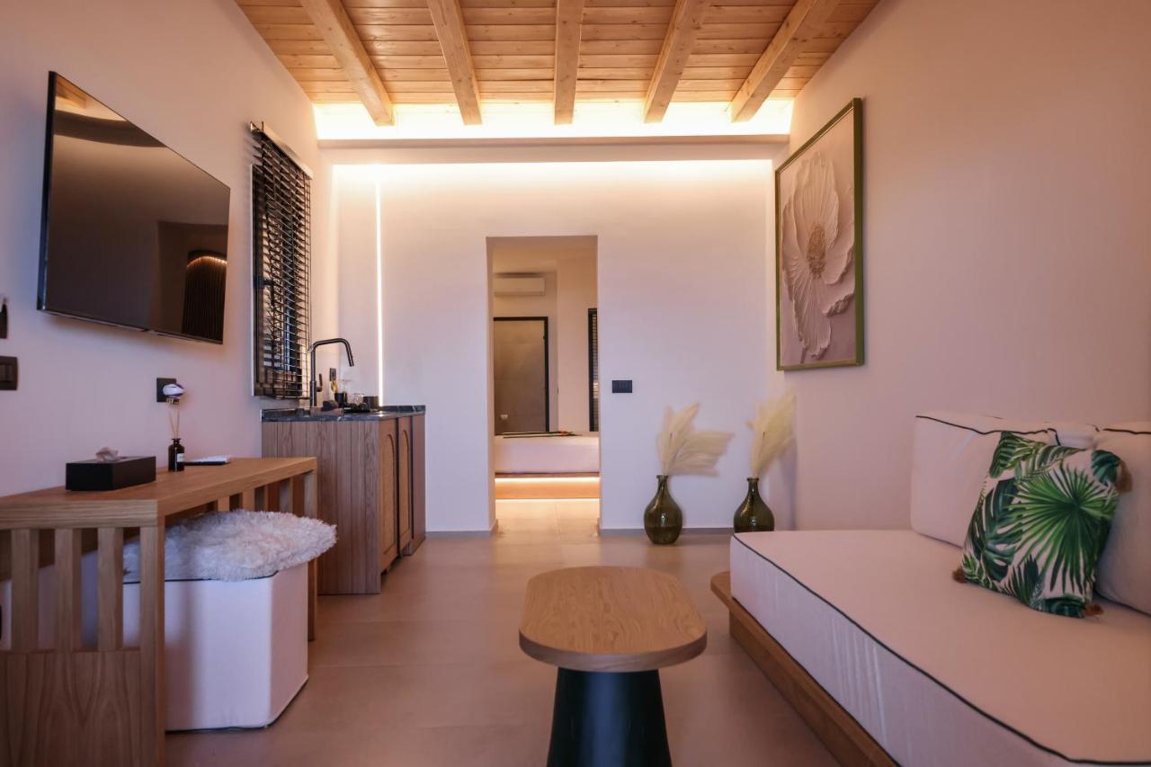 Queen Kalliopi Suites - 5