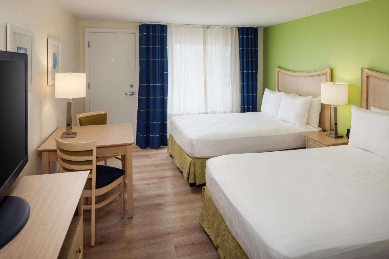 Surfside Hotel and Suites — photo 22
