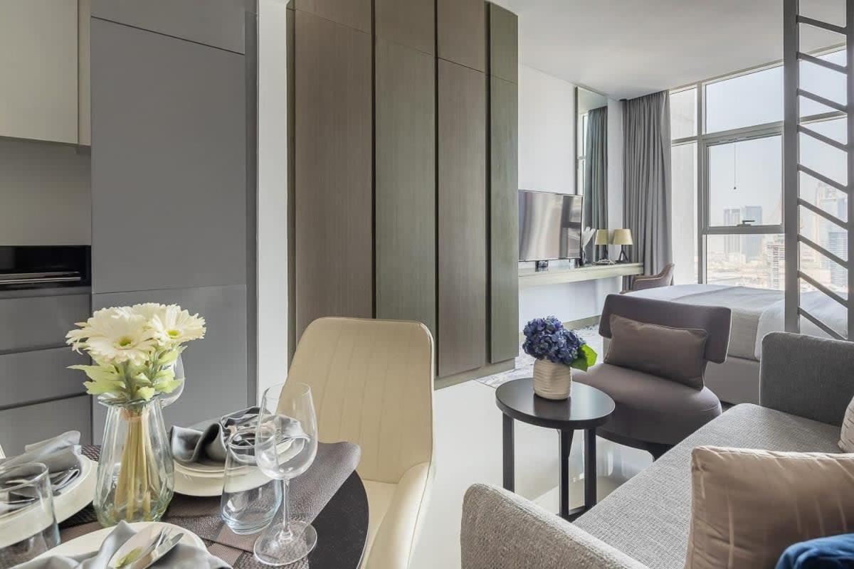 Frank Porter - DAMAC Prive A - 4