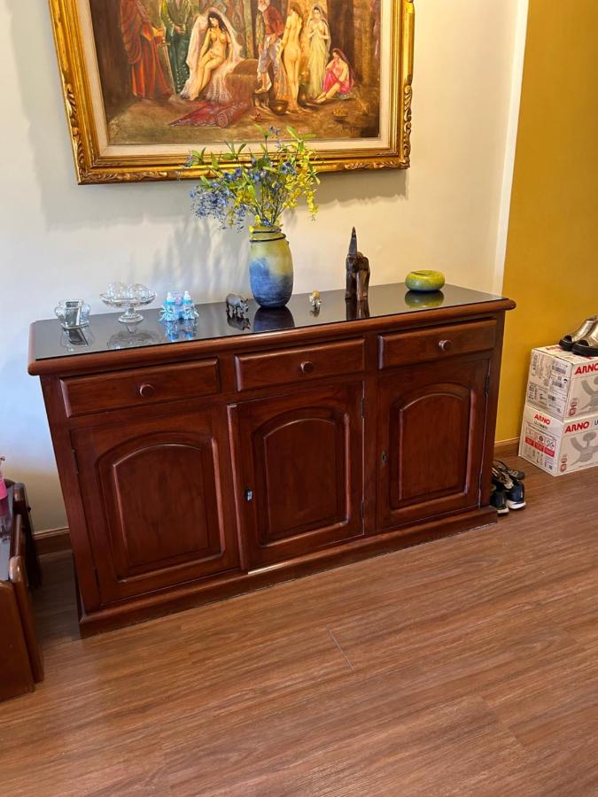 Apartamento de três quartos até seis pessoas Só consigo responder pergunta após o pagamento Antes do pagamento eu não tenho acesso para responder