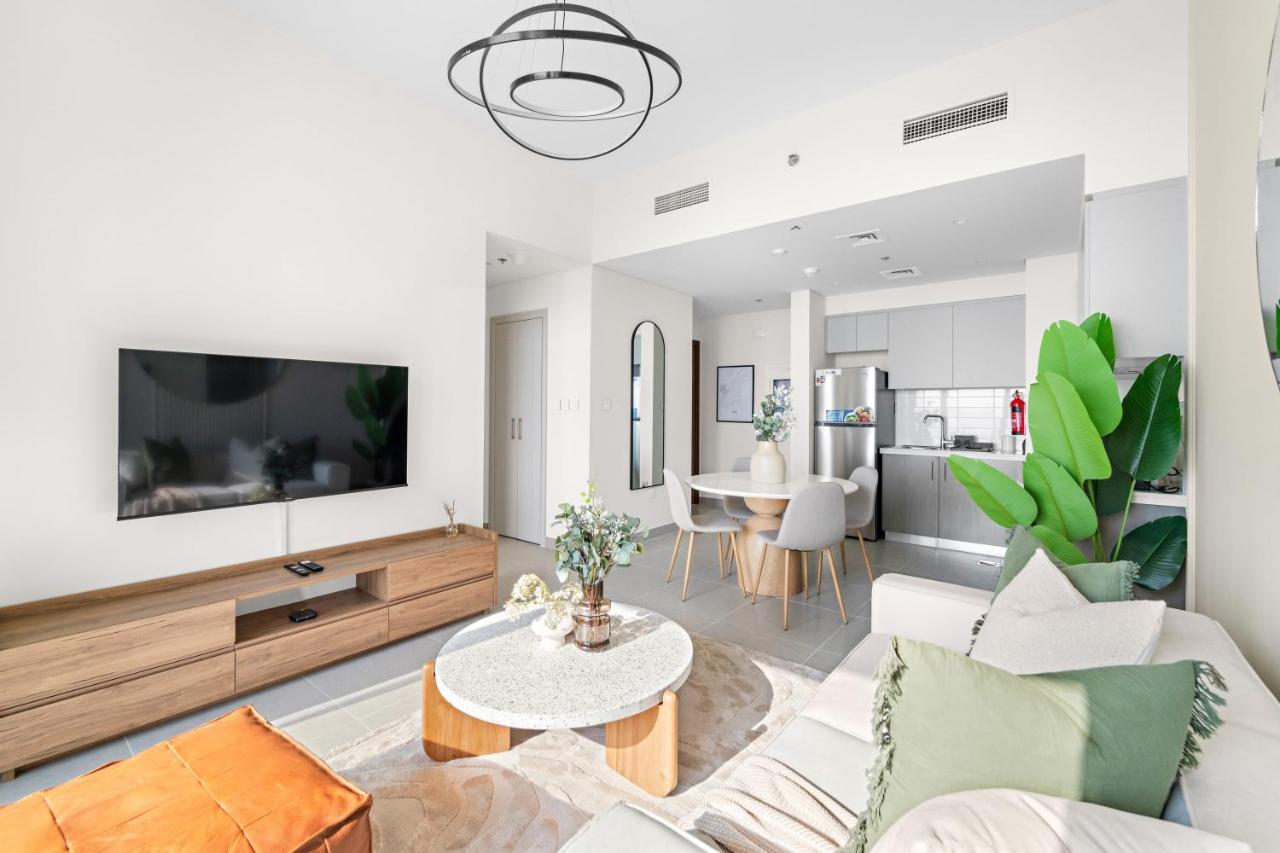 Silkhaus Vacation Homes Beautiful 1BDR in Heart of Downtown - 2