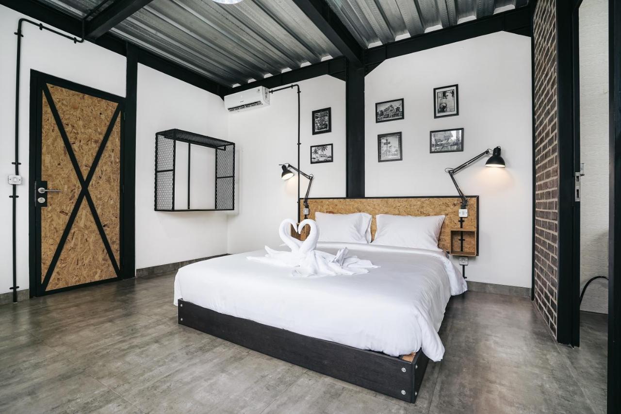 Villa Costa Plana - 2 bedroom industrial private villa in Umalas, between Canggu & Seminyak - 3