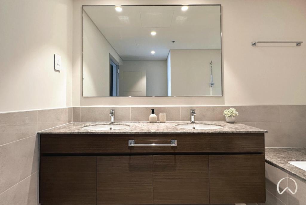 Oraya - Modern Apt 5 min walk to Dubai Mall & Burj Views - 3