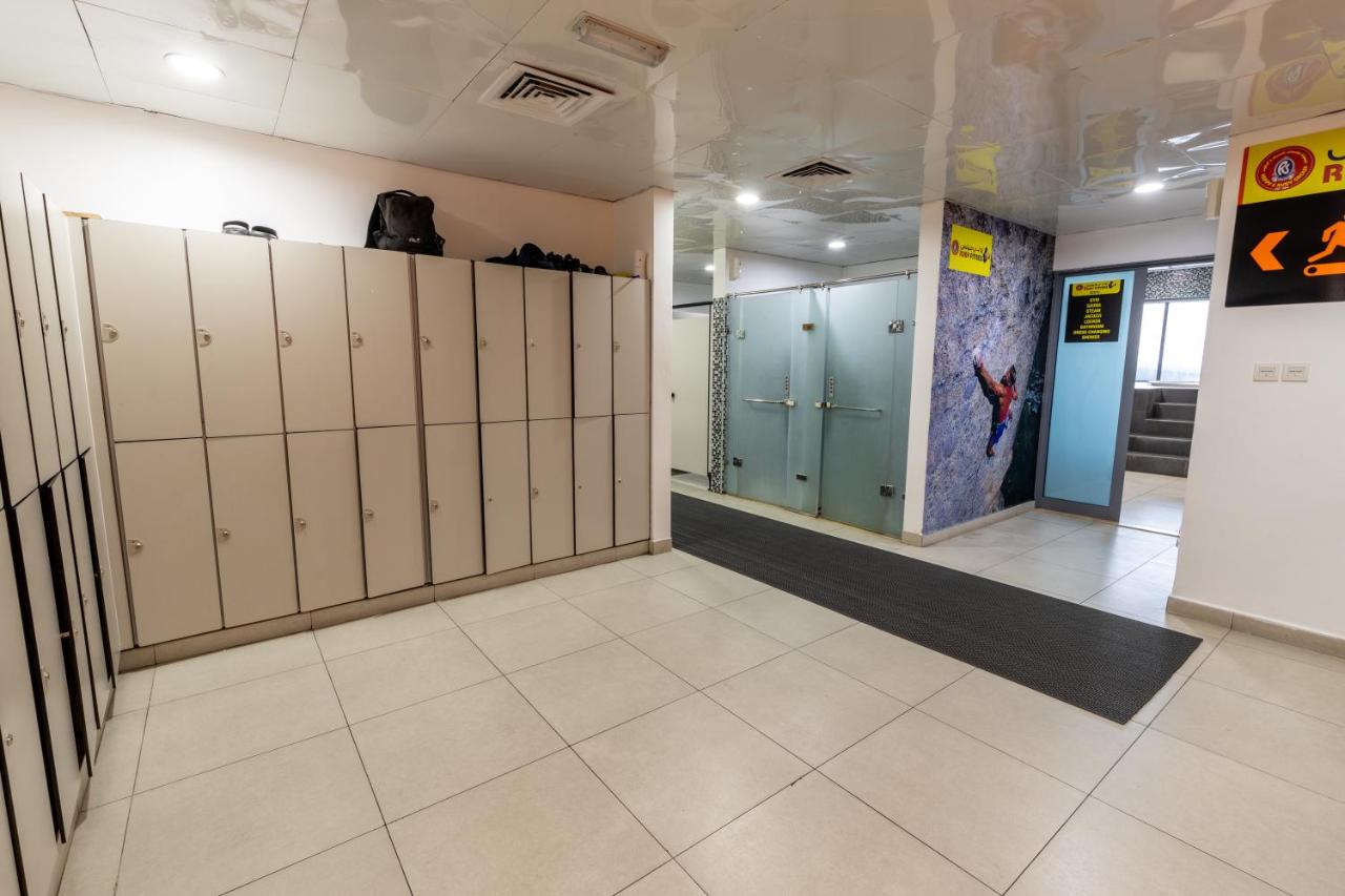 Supurb 2 Bed Room Apt Sea Front (Side View) - 5