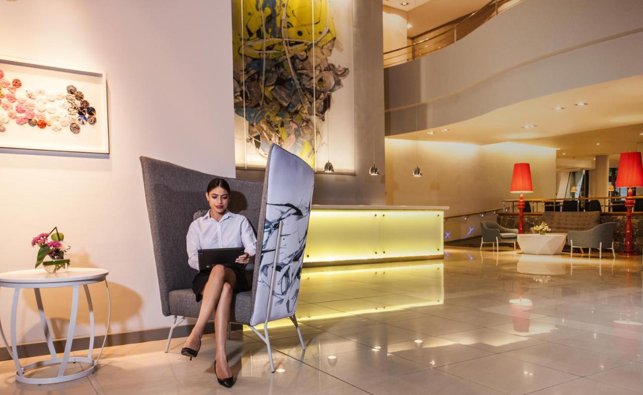 Hennessy Park Hotel - 5