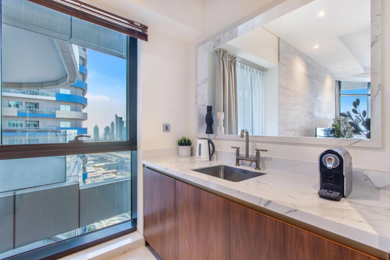 Modern Comfort1BR RP Heights 5-min Dubai Mall - 3