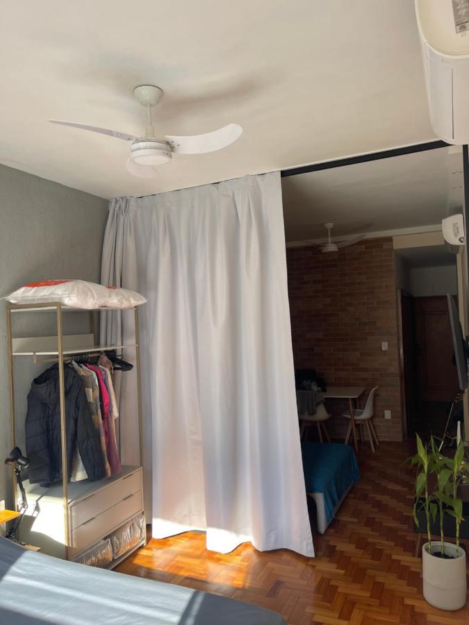 Quadra praia! Loft industrial requintado NOVO para 4 pessoas vizinho COPACABANA PALACE! - 5