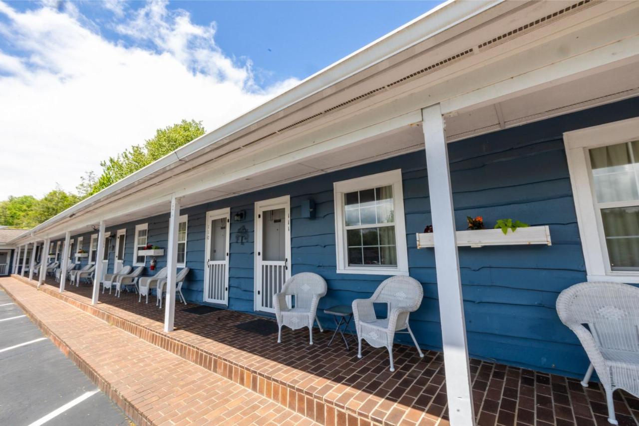 Blowing Rock Inn — photo 18