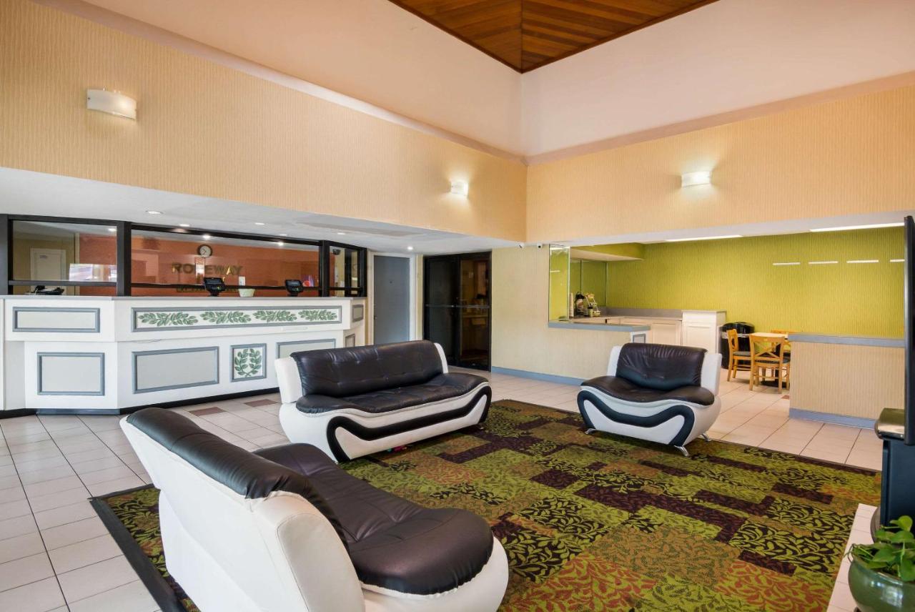 Rodeway Inn Churchland — photo 12