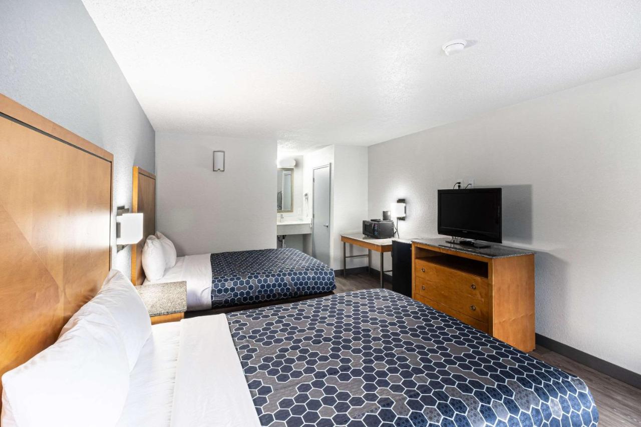 Rodeway Inn Churchland — photo 19