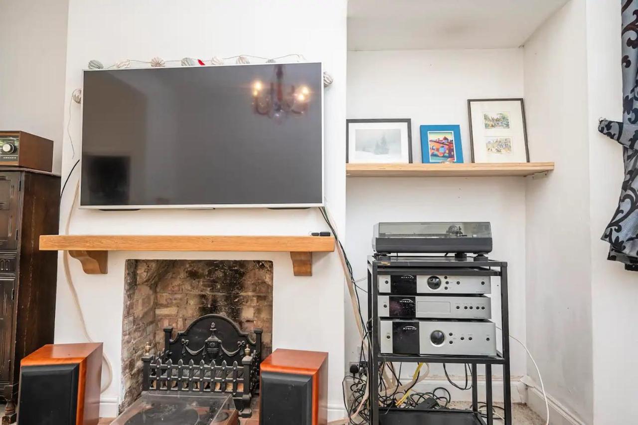 Large Period House with Garden near Peckham London - Pass the Keys - 5