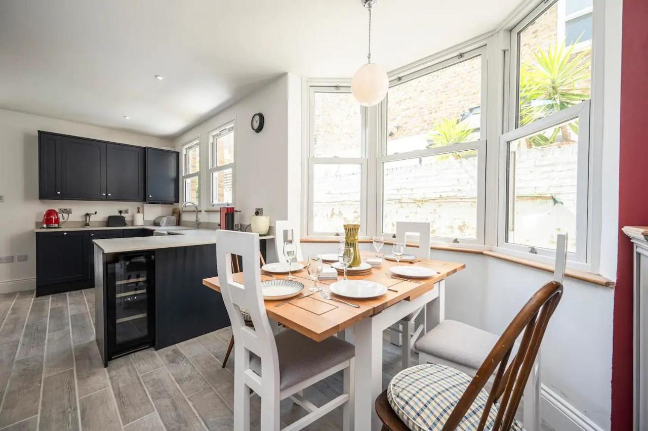 Large Period House with Garden near Peckham London - Pass the Keys - 4