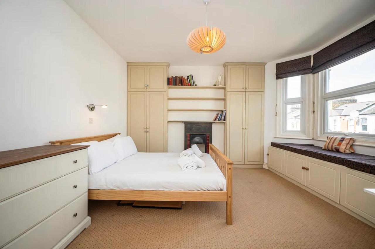 Large Period House with Garden near Peckham London - Pass the Keys - 3