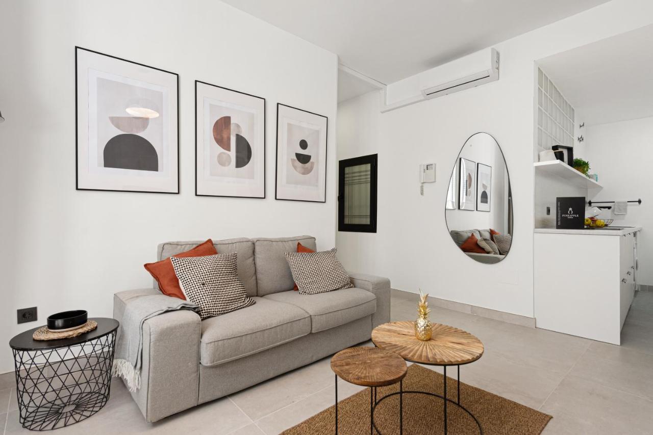 Peña Family by Del Parque Flats