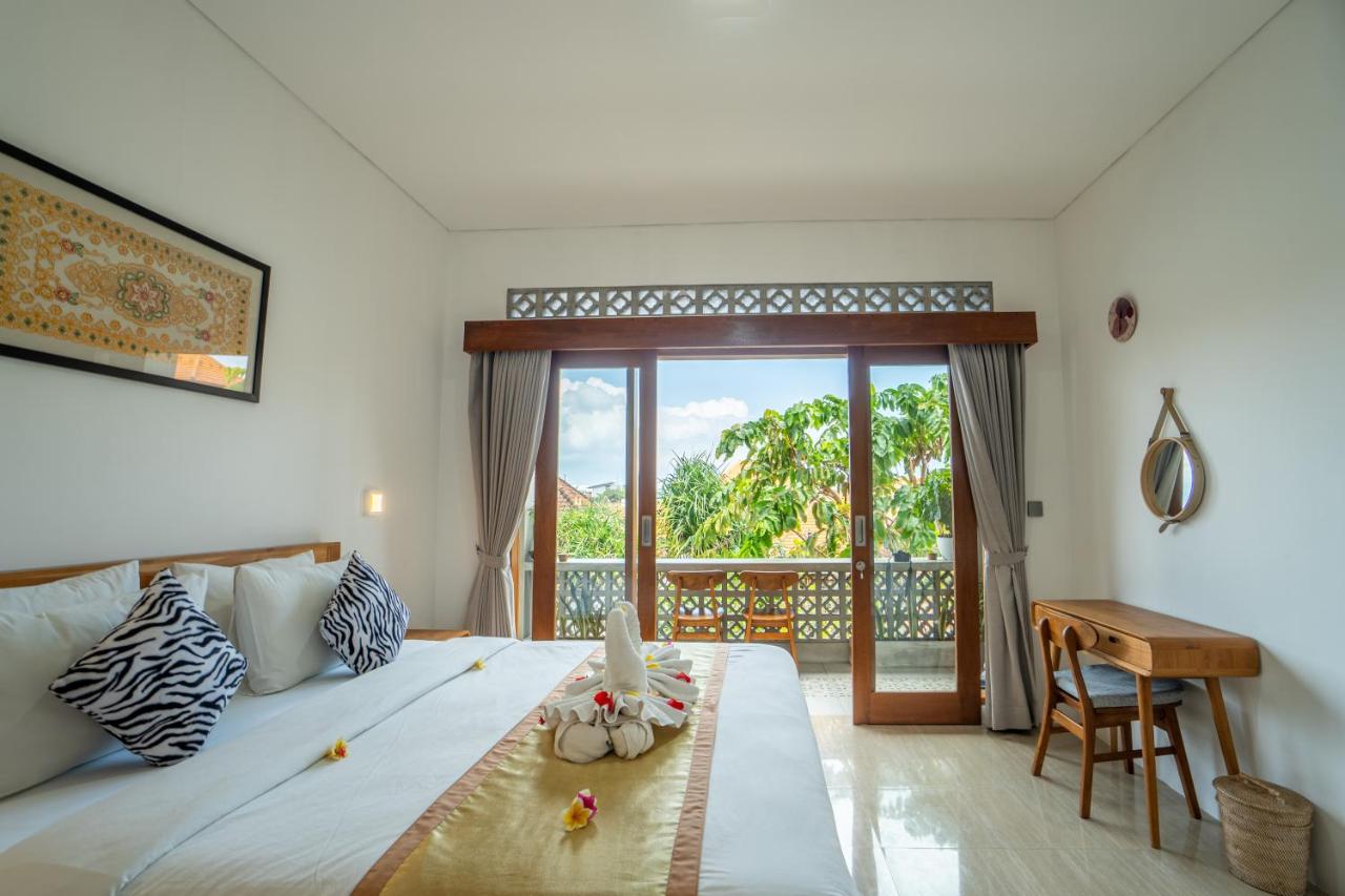 The Breeze Stay and Surf Canggu Bali - 2