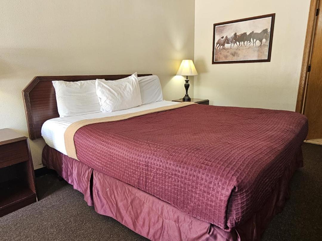 Boomtown Inn — photo 1