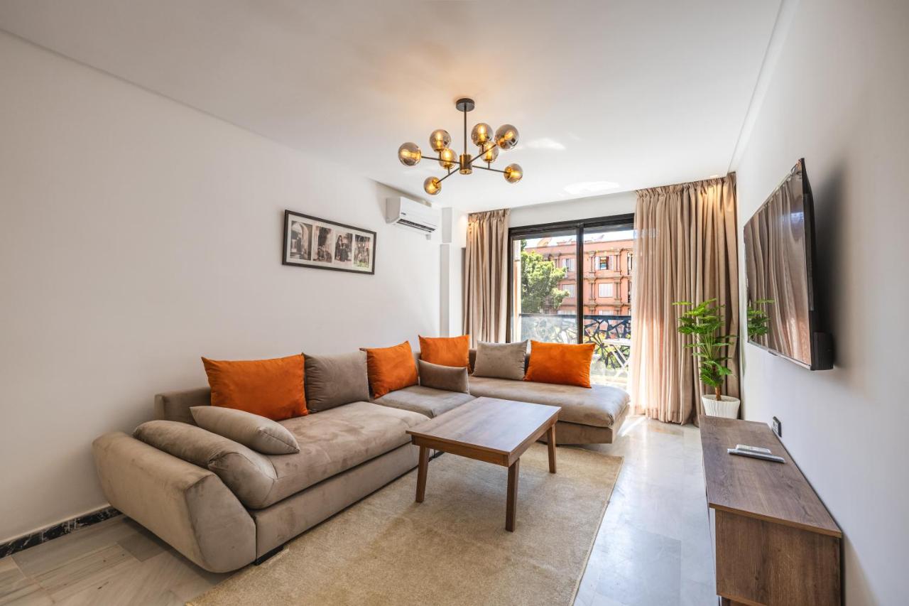 Luxurious City Apartment - 5