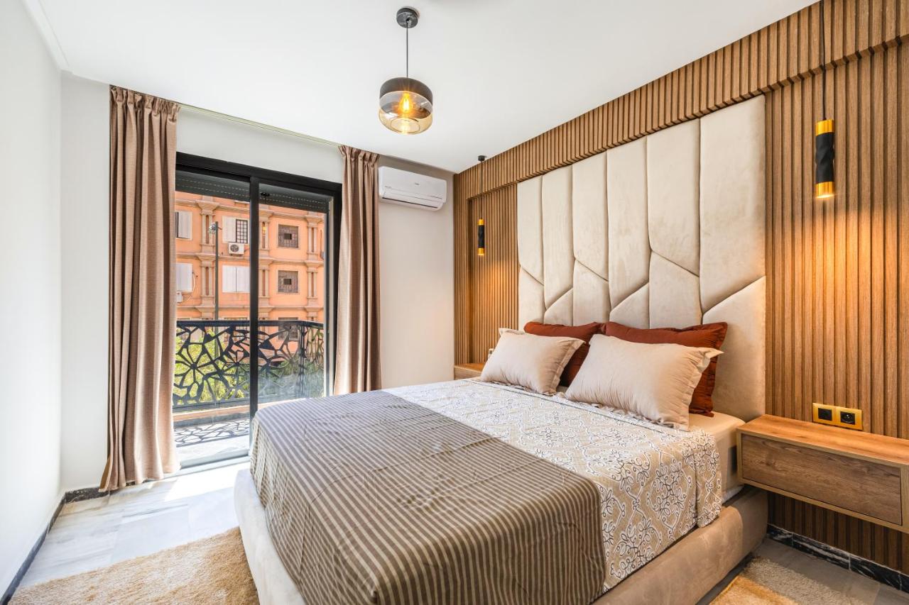 Luxurious City Apartment - 2