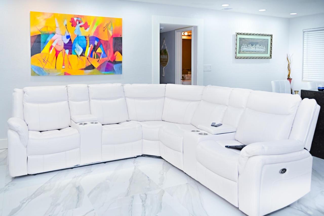 Luxury home 5 minutes from stadium - 4