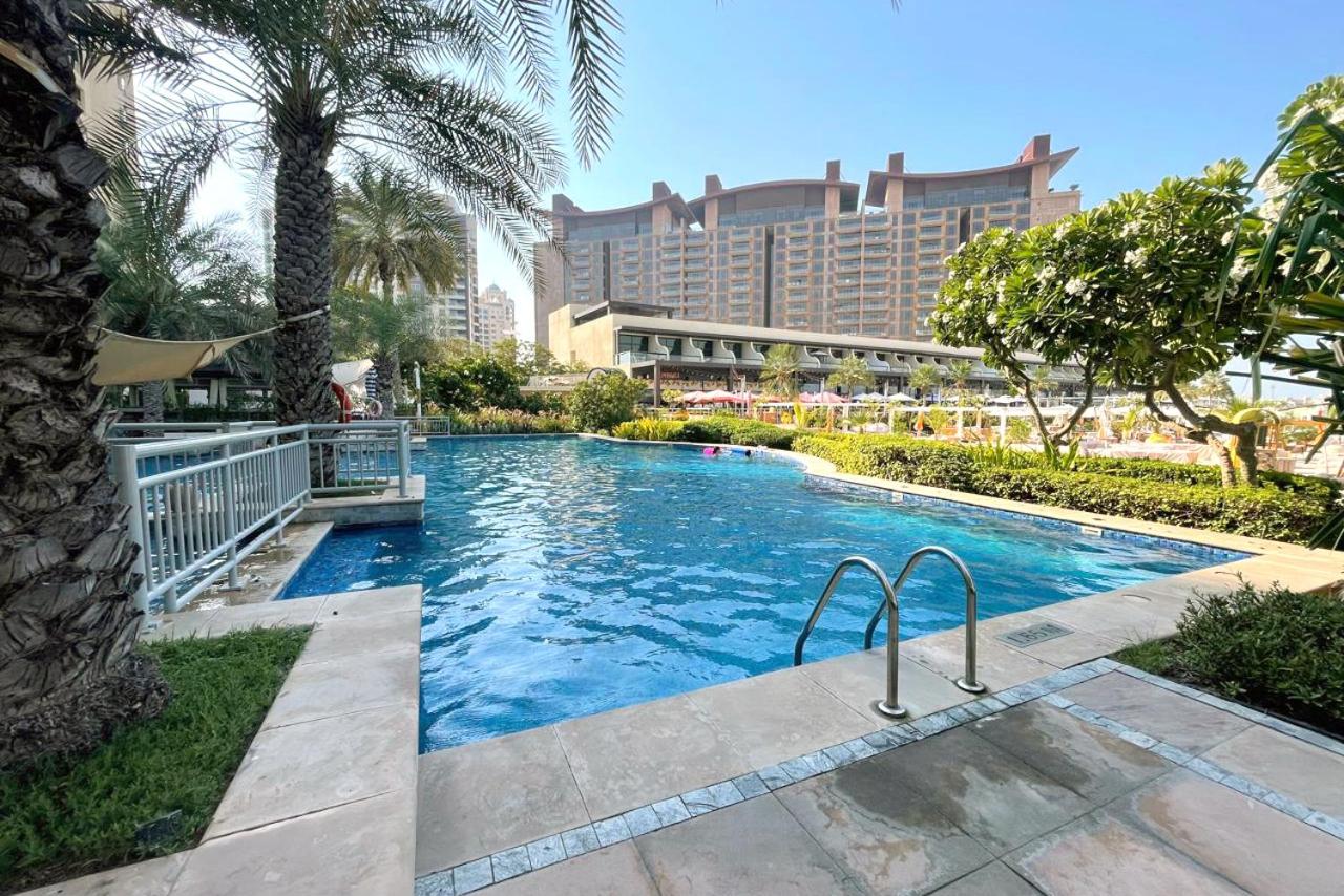 Exquisite 1BR with Private beach in Palm Jumeirah - 4