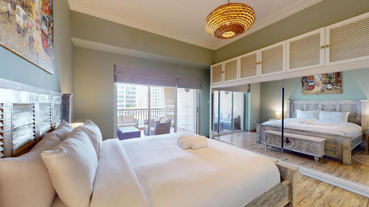 Vacationer Holiday Homes I Contemporary One Bedroom I Golden Mile 1 - 2