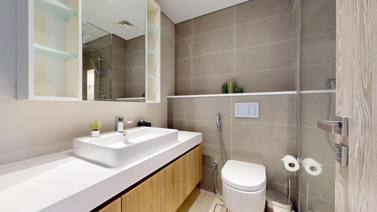 Vacationer Holiday Homes I Spacious Two Bedroom I Liv Residences - 3