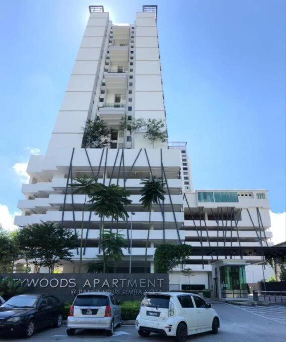 Citywoods Apartment Next to Thistle hotel,Hospital Sultanah Aminah,Ciq custom3km by YHA - 5