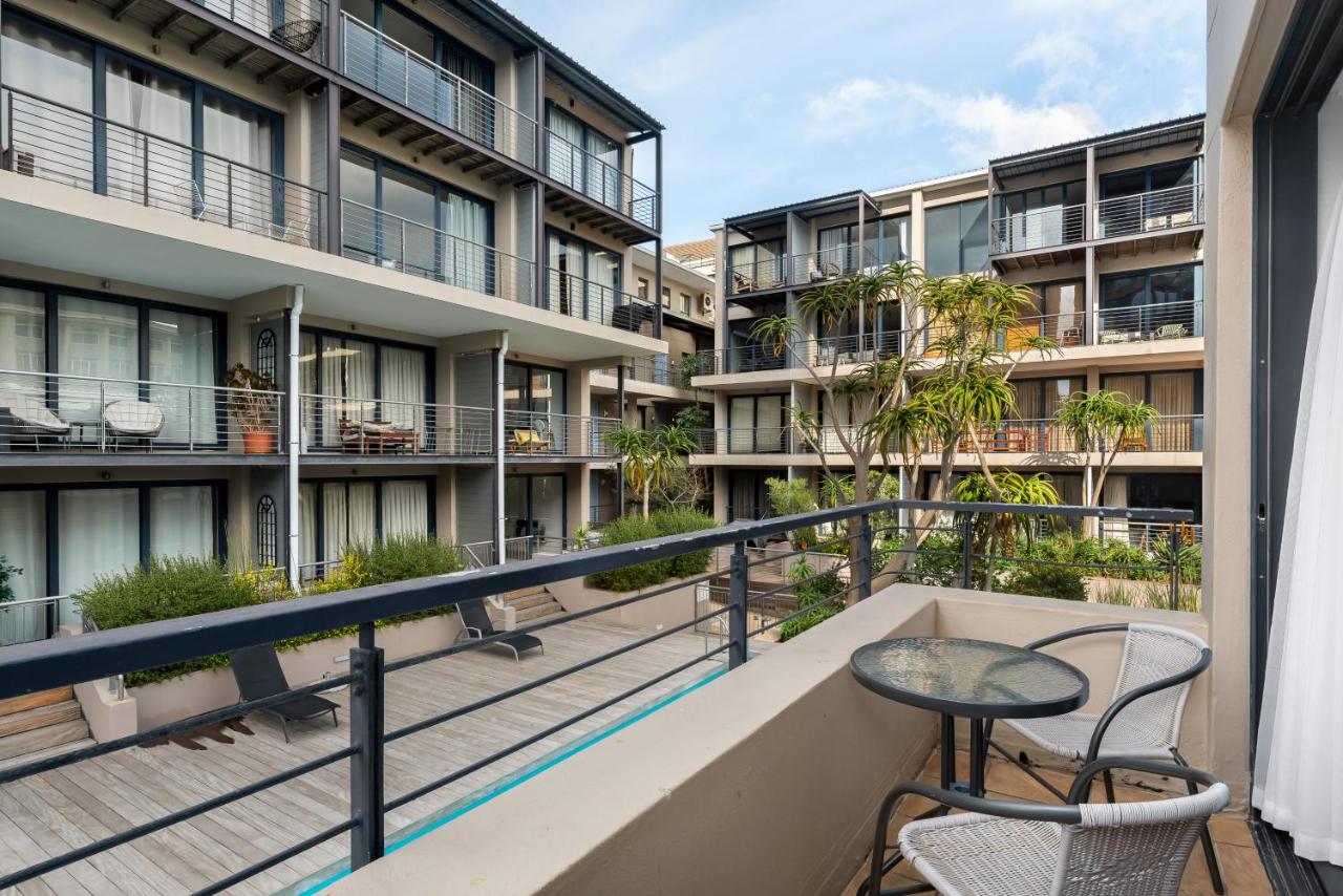 Adderley Terraces K03 - 3