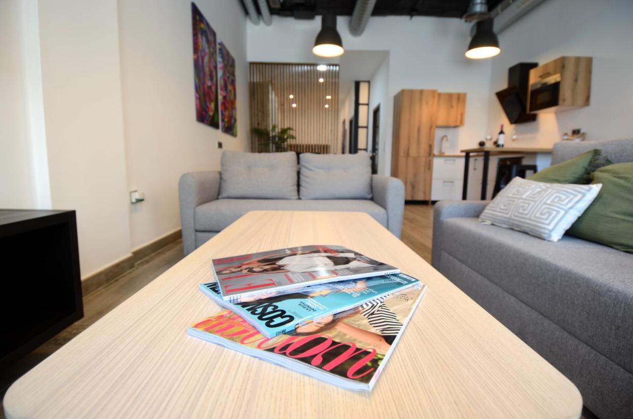 FABRICA DEL LUJO EN EL CENTRO DE MALAGa - 2