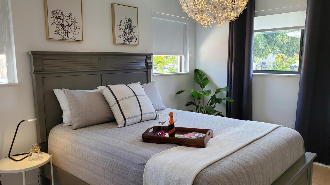 Casa Cuba in Little Havana, Brickell, Calle 8 and 10 minutes to the Beach FREE PARKING - 2