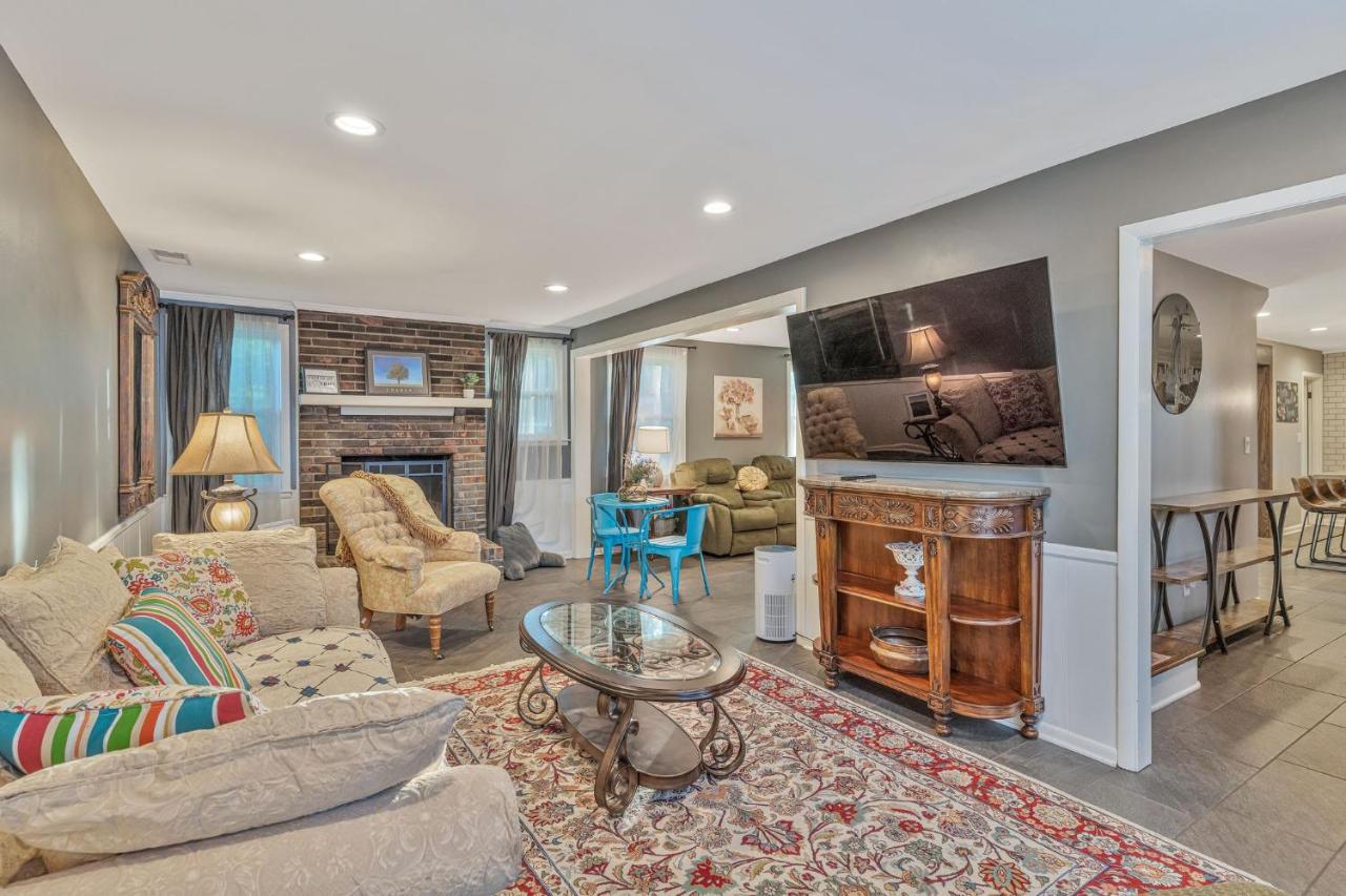 E Nash SF Home 5mi from Broadway Chef's Kitchen