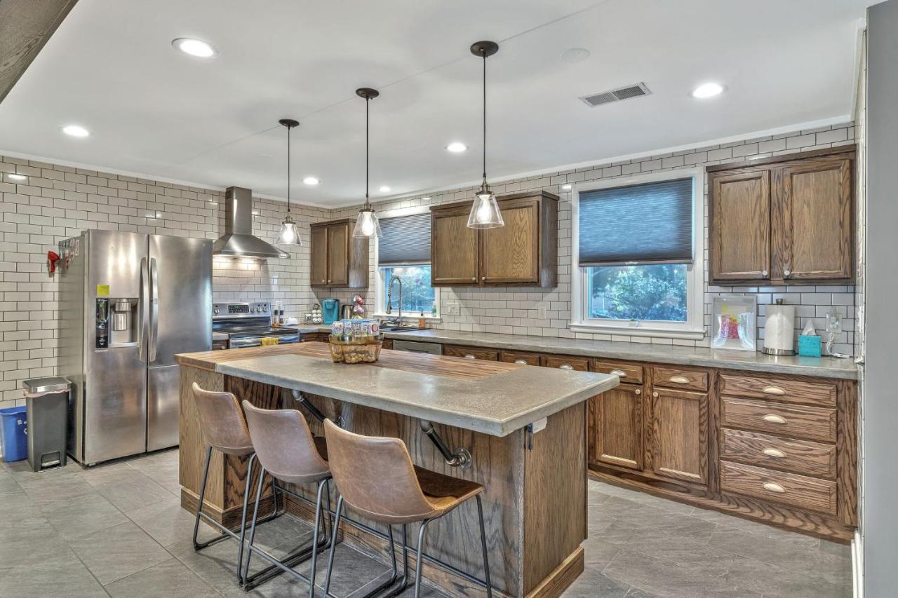 E Nash SF Home 5mi from Broadway Chef's Kitchen - 2