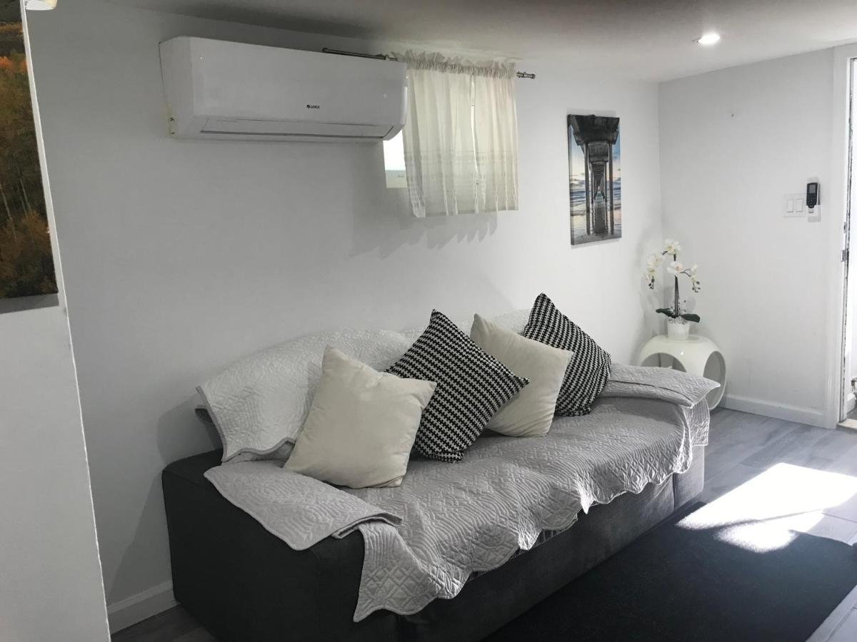 25-30 mins to Times Sq! - 2