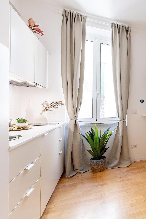 Cantoni 4B - Studio at Colosseum - 4