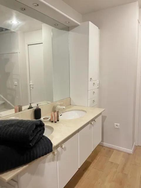 Contemporary apartment 150 meters from Place Victor Hugo Paris 16 - 3