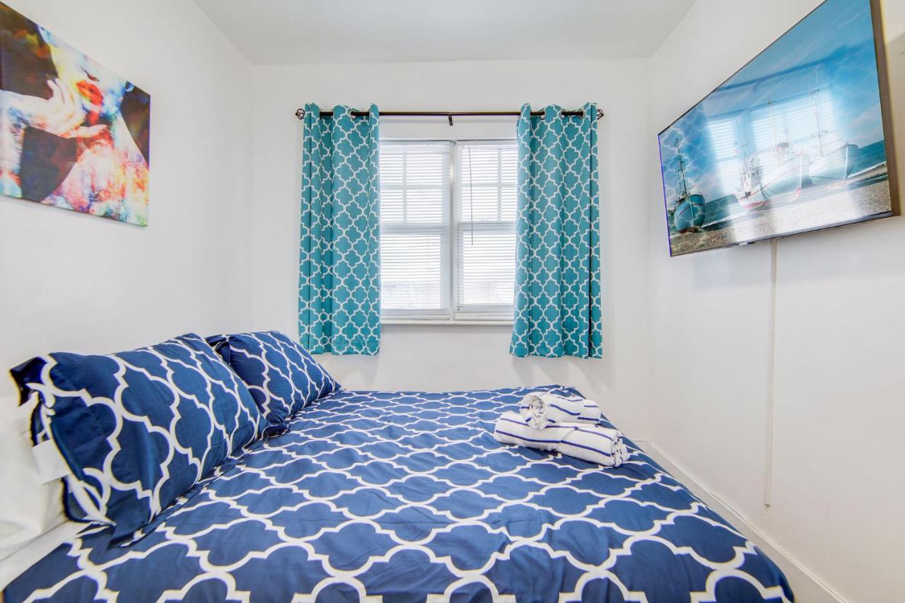 Cozy South Beach 1BR Apt Near Beach & Ocean Drive - 2